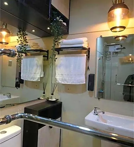 Dm's Place Family B - In Pasay Apartment *